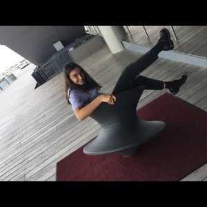 Meet your Posher, Amelia